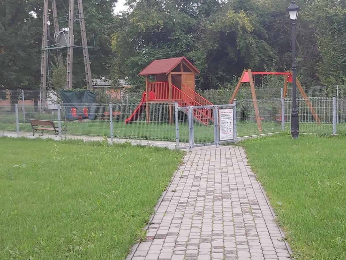 Mieszkanie Z Ogrodkiem W Ustroniu *